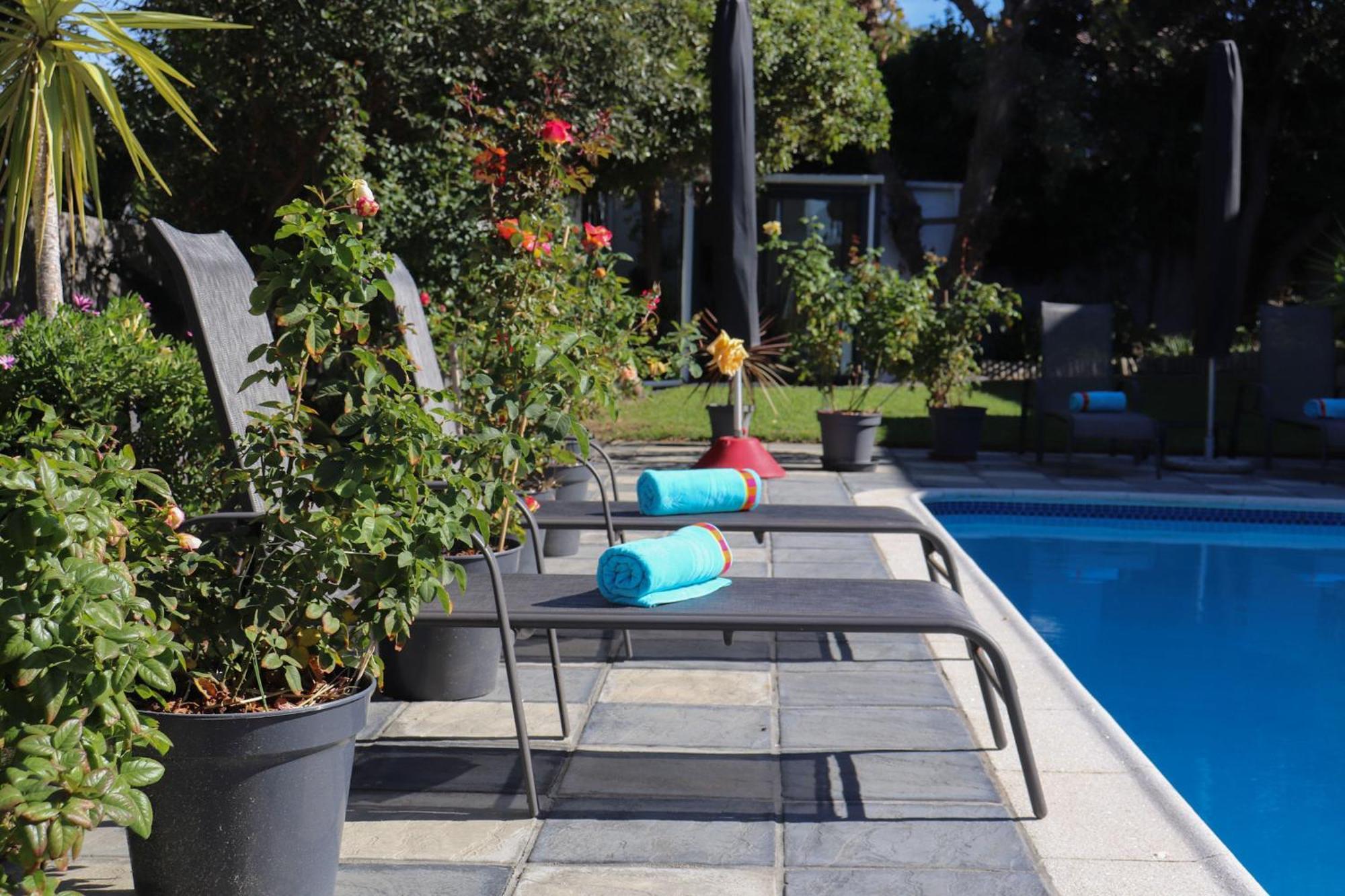 Tygerviews On Uys Hotel Tygerberg Hills Exterior photo