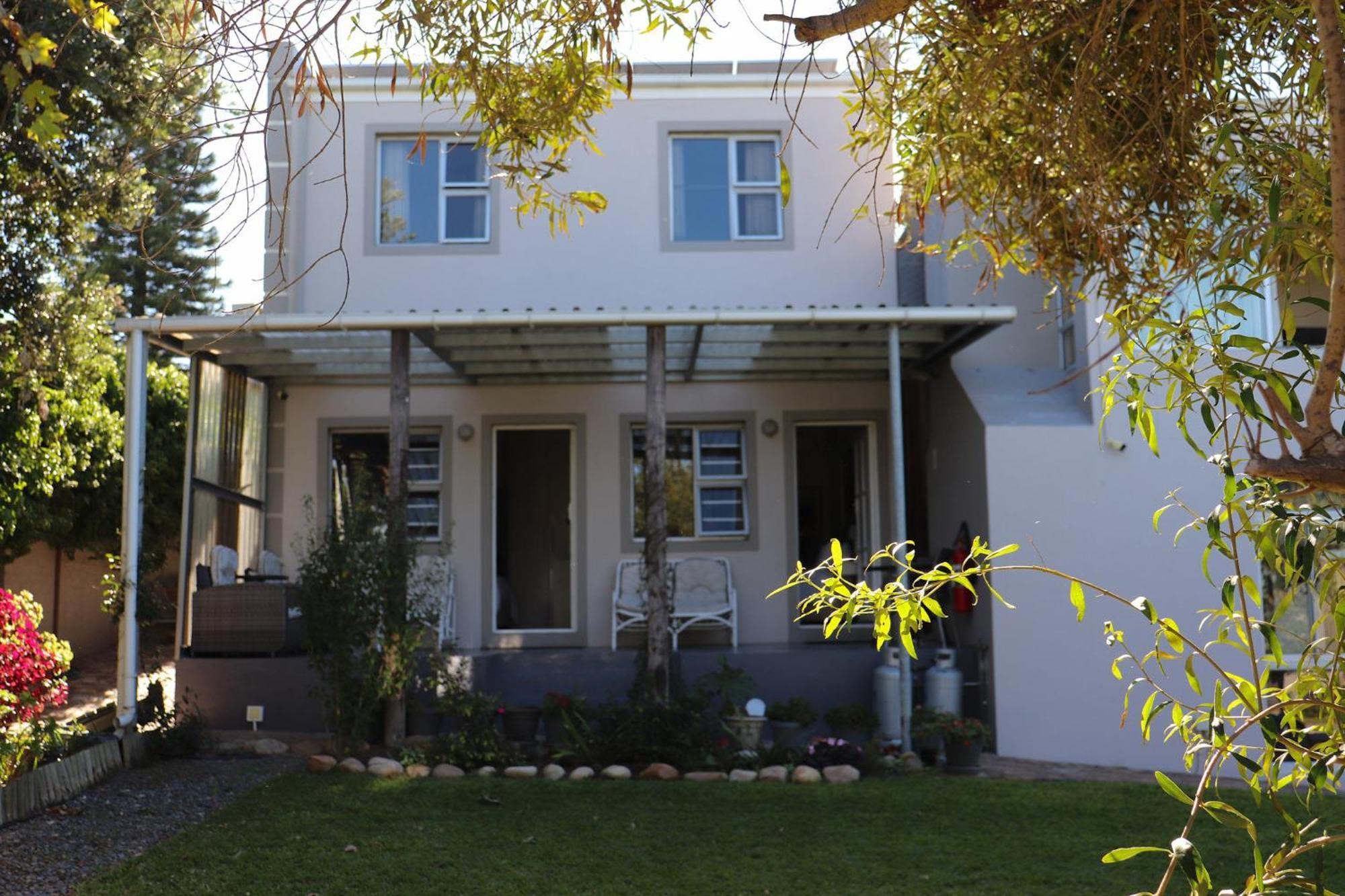Tygerviews On Uys Hotel Tygerberg Hills Exterior photo